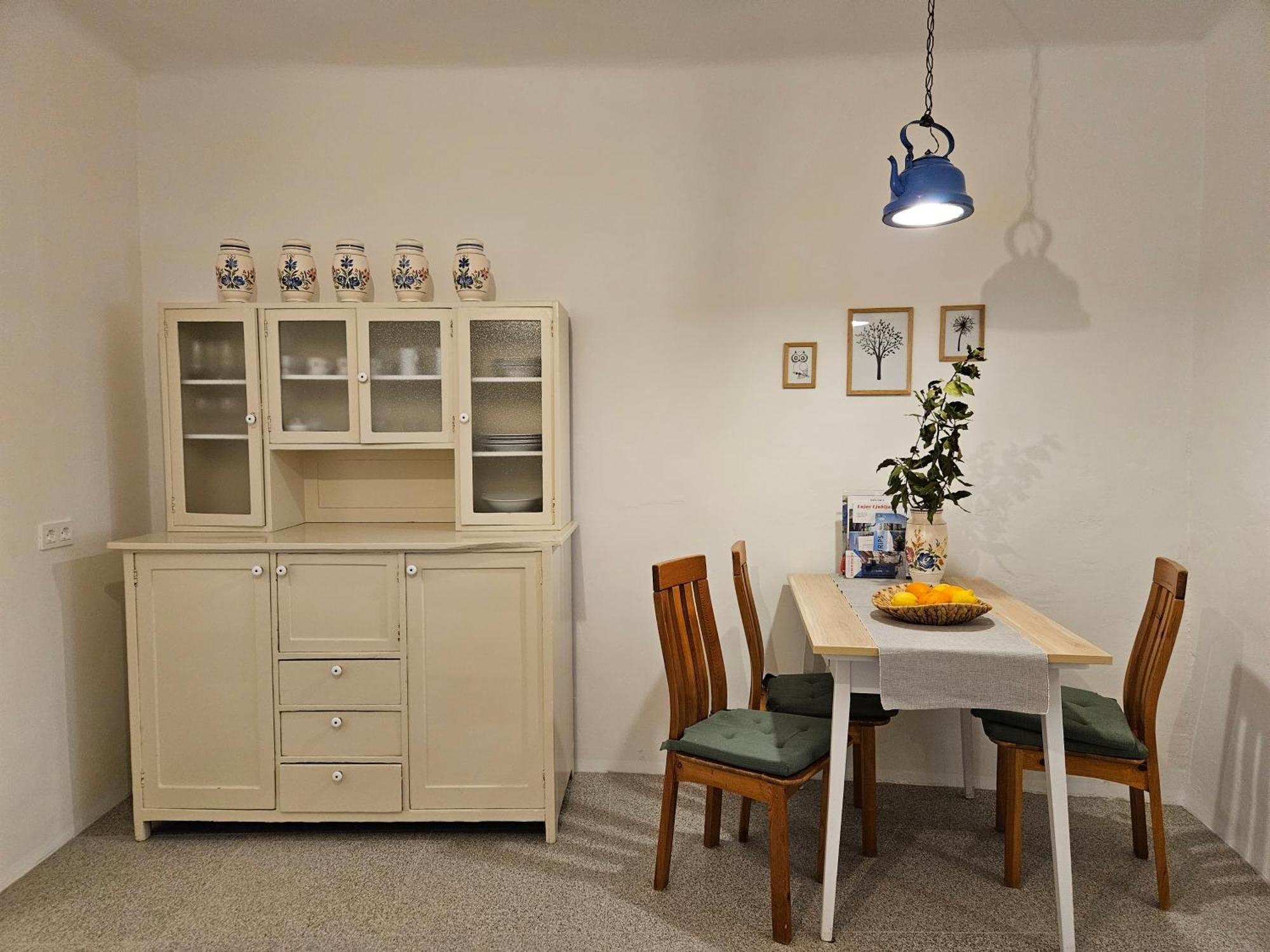 Jager Apartment *